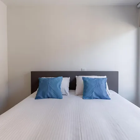 Apartamento Chateau Novella With Balcony By Interhome